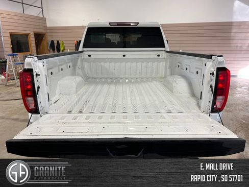 Used 2020 GMC Sierra 2500 SLE image 23