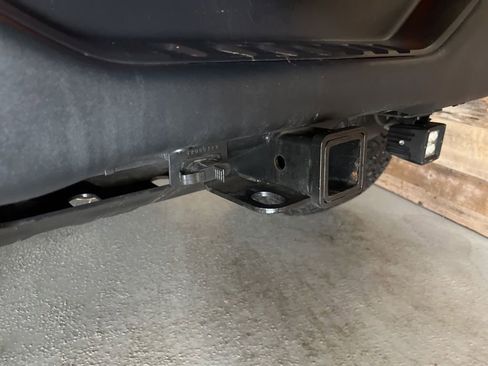 Used 2012 Jeep Wrangler Unlimited Sport AWD/4WD image 27