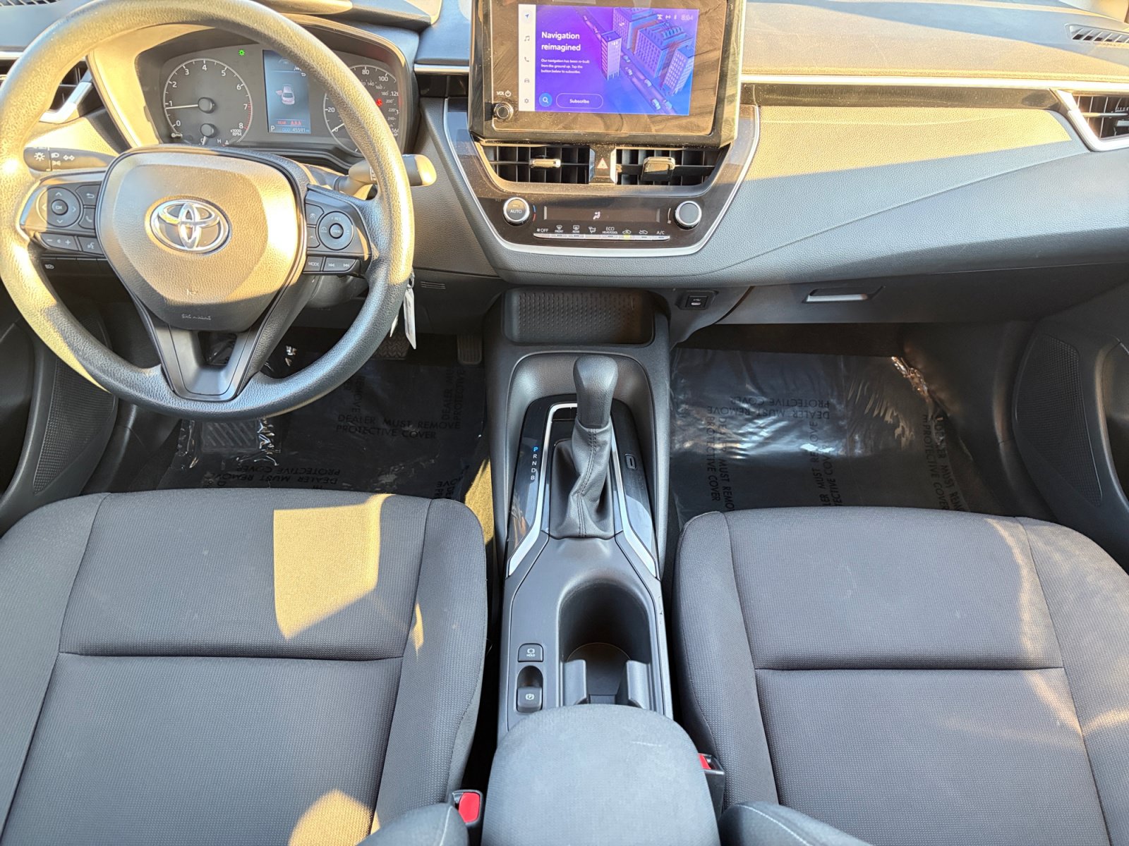 Used 2025 Toyota Corolla LE FWD image 24