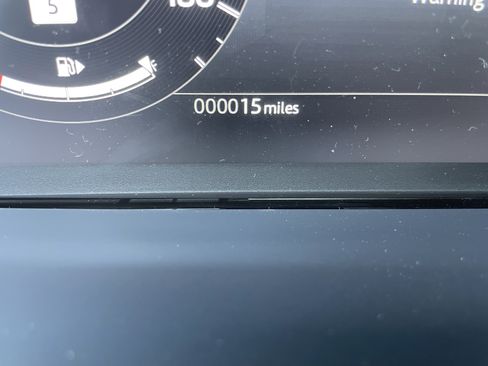 New 2026 Land Rover Discovery Limited Edition AWD/4WD image 25