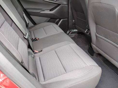 Used 2025 Chevrolet Equinox LT FWD image 19