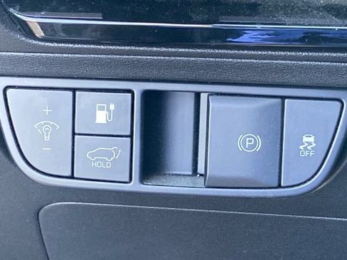 Used 2024 Kia EV6 Wind w/ Wind Technology Package AWD/4WD image 19