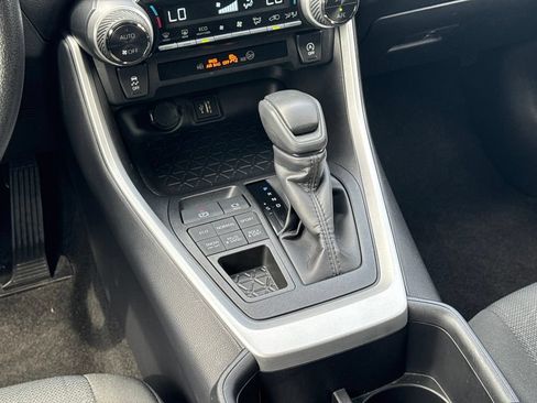 Certified 2025 Toyota RAV4 XLE w/ Convenience Package AWD/4WD image 28