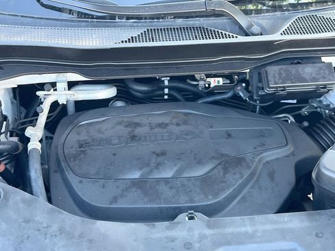 Used 2024 Honda Passport Black Edition image 32