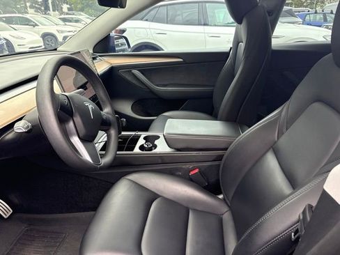 Used 2023 Tesla Model Y Performance AWD/4WD image 6