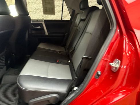 Used 2022 Toyota 4Runner SR5 Premium w/ Moonroof Package RWD image 14