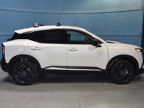 New 2026 Nissan Kicks SR w/ SR Premium Package image 19