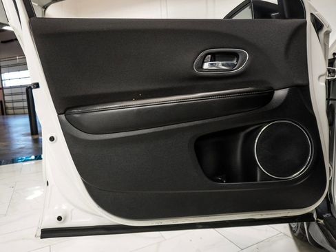 Used 2022 Honda HR-V EX image 21