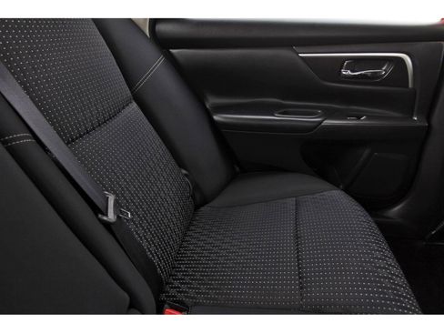 Used 2016 Nissan Altima 2.5 SV image 15