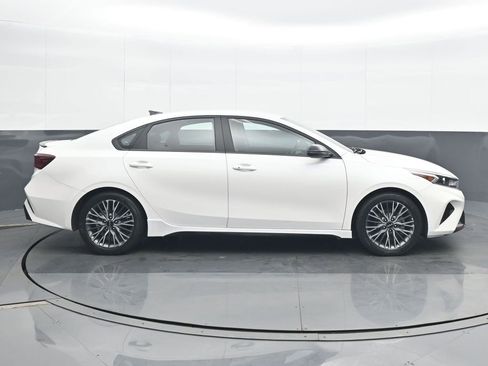 Used 2023 Kia Forte GT-Line image 7