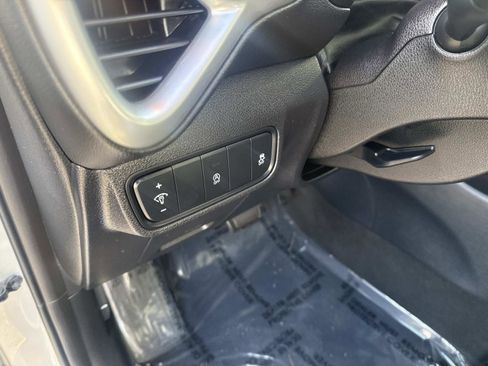 Used 2020 Kia Soul LX image 19