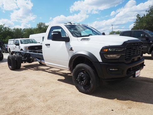 New 2026 RAM 5500 Tradesman image 4
