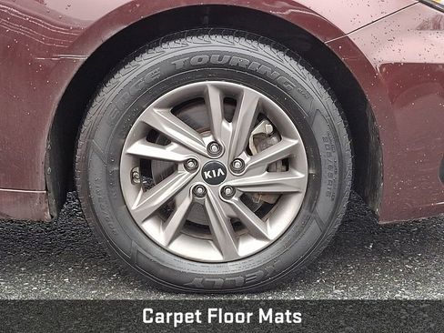 Used 2020 Kia Optima LX image 10