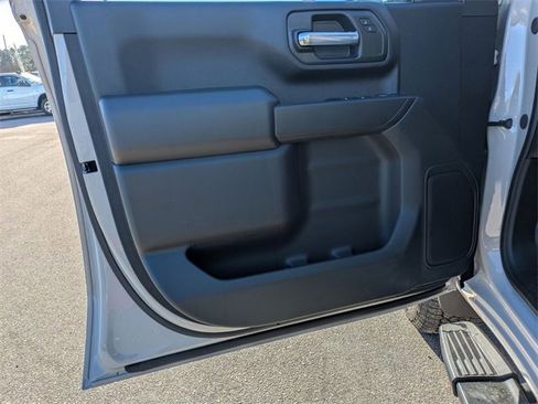 New 2026 Chevrolet Silverado 2500 Custom image 9