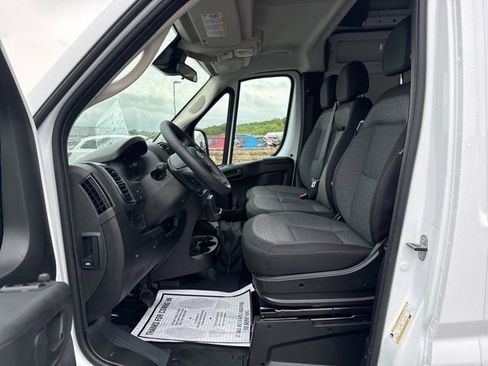 New 2026 RAM ProMaster 2500 w/ Premium Convenience Group FWD image 16