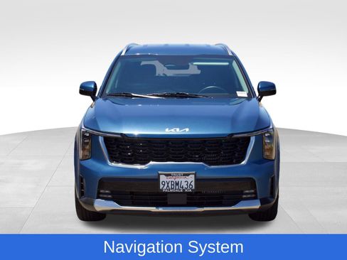Used 2025 Kia Sorento EX AWD/4WD image 3