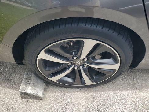 Used 2024 Acura TLX w/ Technology Package FWD image 9
