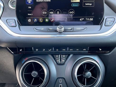 Used 2024 Chevrolet Blazer LT image 17