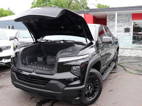 Used 2024 Chevrolet Silverado EV W/T AWD/4WD image 50