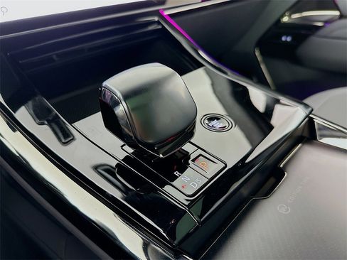 Used 2025 Land Rover Range Rover Sport SV Edition Two image 17