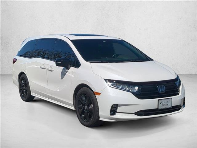 Used 2024 Honda Odyssey Sport image 3