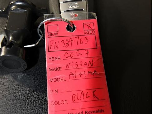 Used 2024 Nissan Altima 2.5 SL AWD/4WD image 22