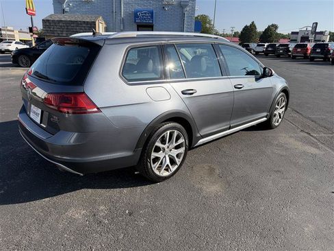 Used 2017 Volkswagen Golf Alltrack SEL AWD/4WD image 6