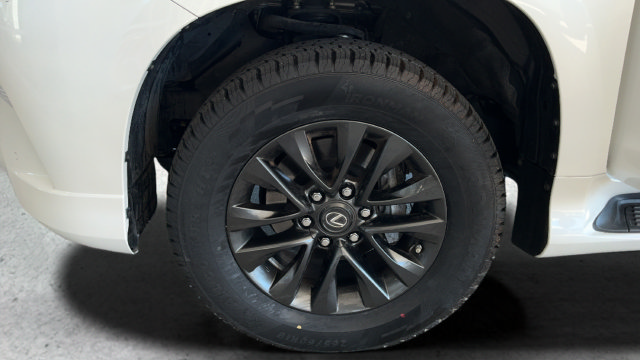 Used 2023 Lexus GX 460 Premium w/ Premium Package AWD/4WD image 26