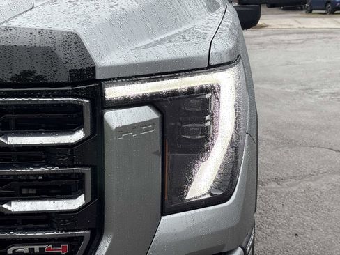 Used 2026 GMC Sierra 2500 AT4 w/ AT4 Premium Plus Package AWD/4WD image 12