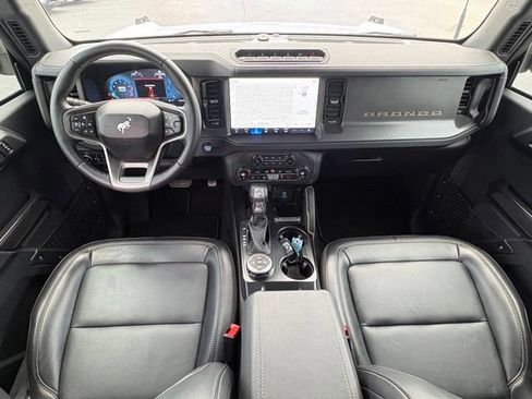Used 2025 Ford Bronco Badlands AWD/4WD image 21