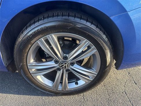 Used 2024 Volkswagen Jetta SE image 23