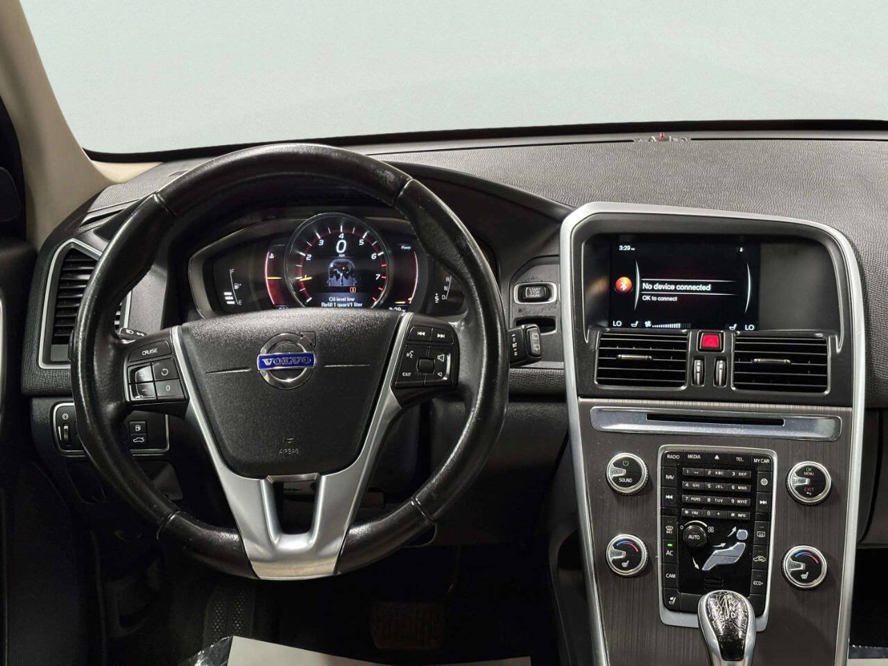 Used 2016 Volvo XC60 T5 Premier w/ Proximity Package FWD image 26