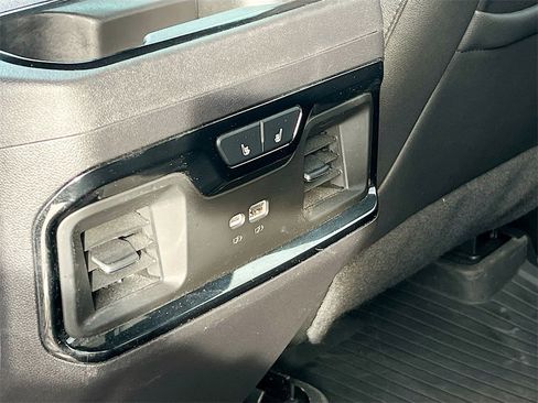 Used 2024 GMC Sierra 1500 AT4 w/ Technology Package image 26