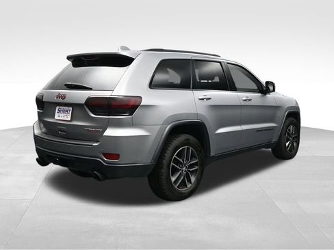 Used 2018 Jeep Grand Cherokee Trailhawk w/ Trailhawk Luxury Group AWD/4WD image 5