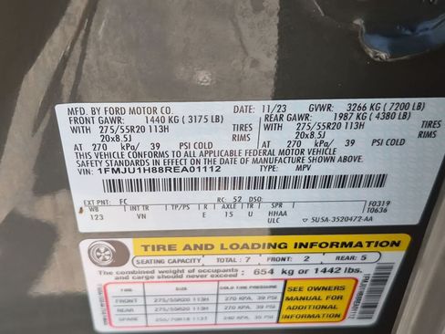Certified 2024 Ford Expedition XLT RWD image 33