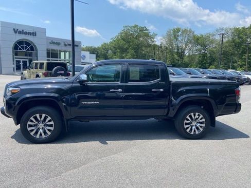 Used 2020 Toyota Tacoma Limited image 3