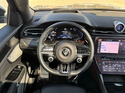 Used 2023 Maserati Grecale Modena image 10