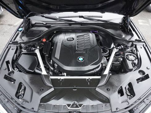 Used 2023 BMW 540i xDrive w/ Premium Package image 26