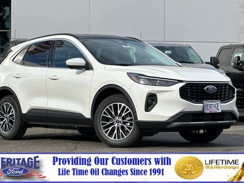 New 2024 Ford Escape SE w/ PHEV Premium Package FWD image 2