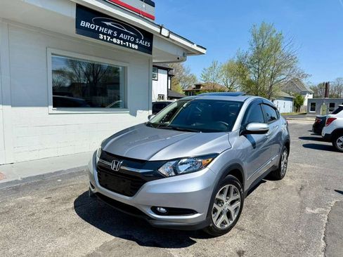 Used 2018 Honda HR-V EX image 6