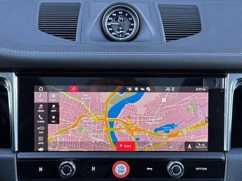 New 2026 Porsche Macan Turbo image 28