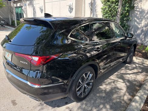 Used 2023 Acura MDX FWD w/ Technology Package image 3