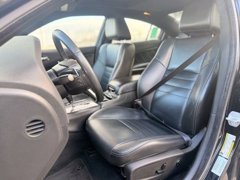 Used 2014 Dodge Charger R/T image 12