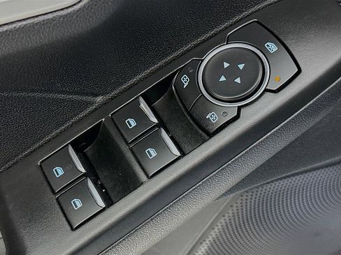 Used 2022 Ford Escape SEL image 18