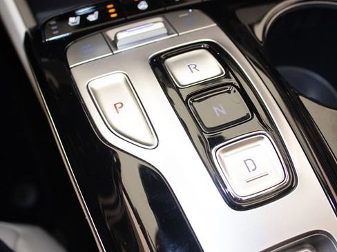 Used 2023 Hyundai Tucson Limited image 35