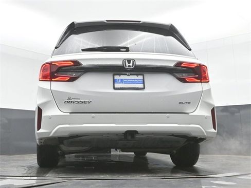 Used 2025 Honda Odyssey Elite image 51