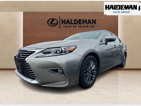 Used 2018 Lexus ES 350 w/ Navigation System Package FWD image 2