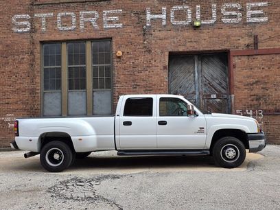 Used 2004 Chevrolet Silverado 3500 2WD Crew Cab w/ Heavy-Duty Power Package