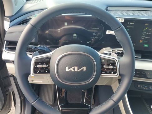 New 2026 Kia Carnival SX image 18