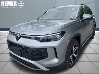New 2025 Volkswagen Tiguan SE